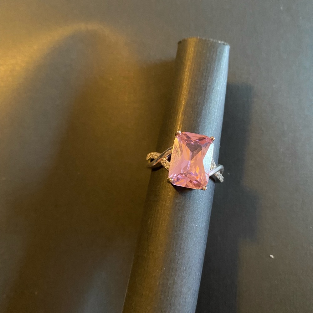 Silver colored ring - Picture 3 of 3